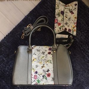 NWT Dasein purse with clutch set